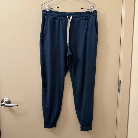 Vuori Women's performance Jogger Pants size small - Picture 4 of 10